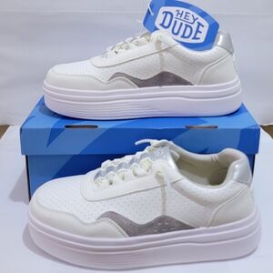Hey Dude Hudson Lift Platform Sneakers Size 7